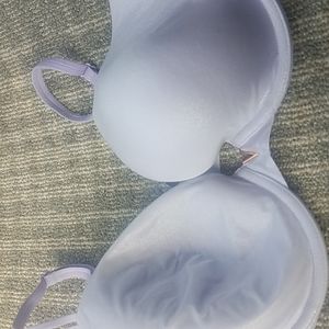 Victoria's Secret 34DD light purple shiny bra